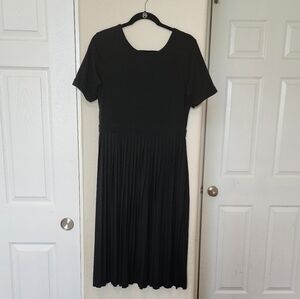 Black Pleated Inherit Dress L